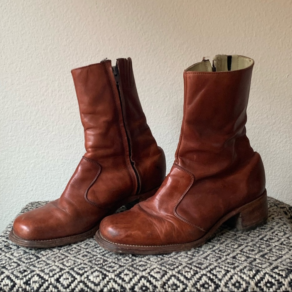Frye 9 1/2 zip up boots!